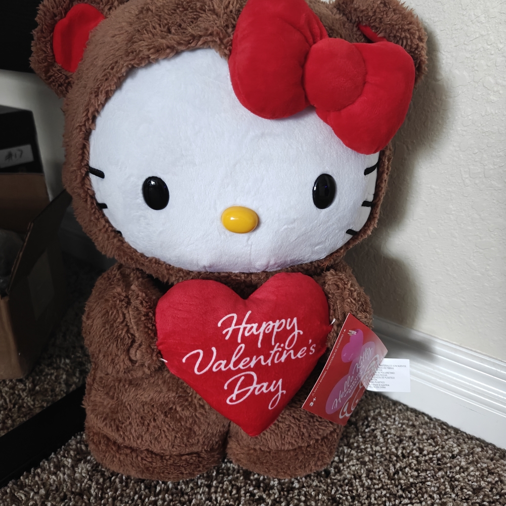 Hello Kitty Sanrio Brown Bear Valentine Porch Greeter